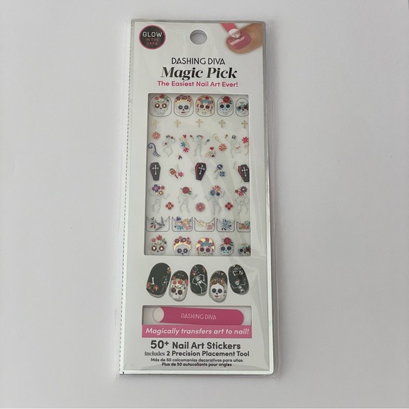 Dashing Diva Magic Pick Sugar Skulls Nail Art Stickers - NWT - Picture 2 of 5